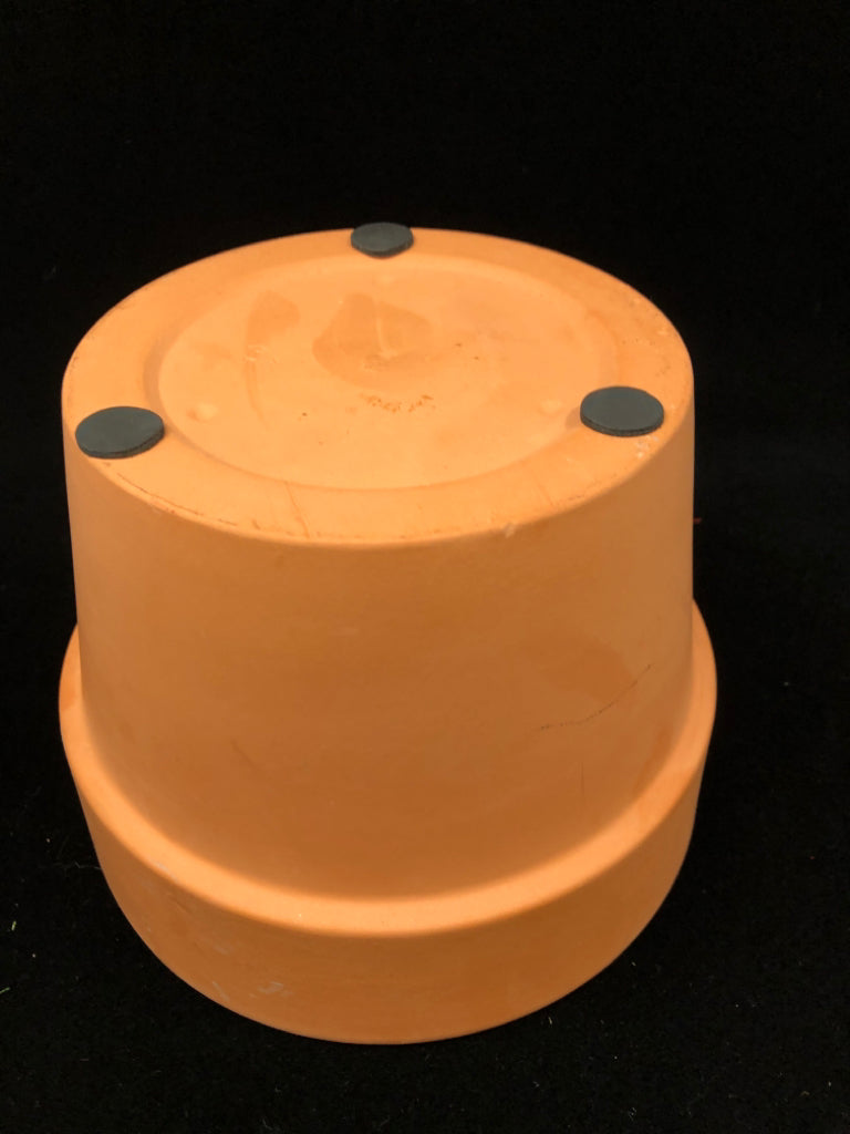 TERRACOTTA PLANTER.