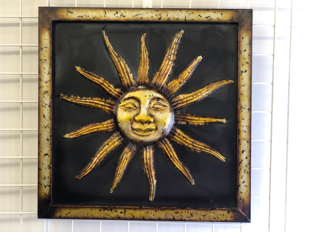 GOLD SUN IN SQUARE BRONZE METAL WALL HANGING.