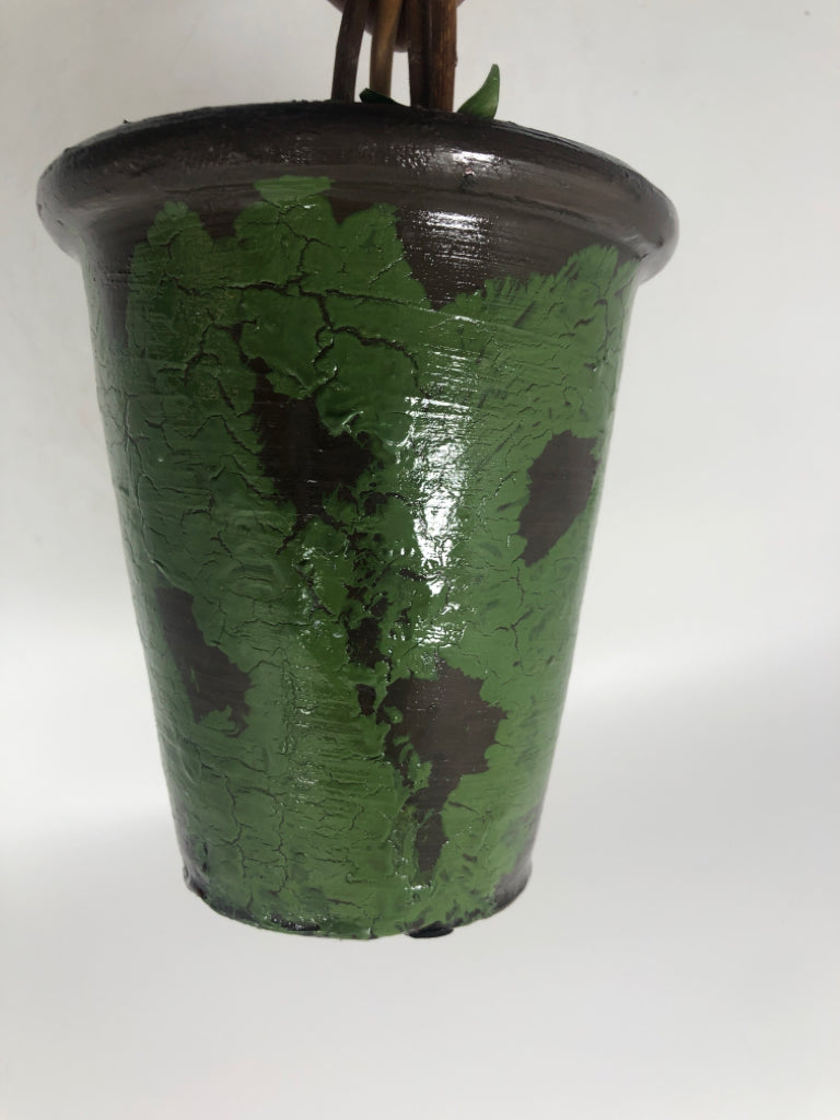 FAUX TOPIARY IN GREEN PLANTER.