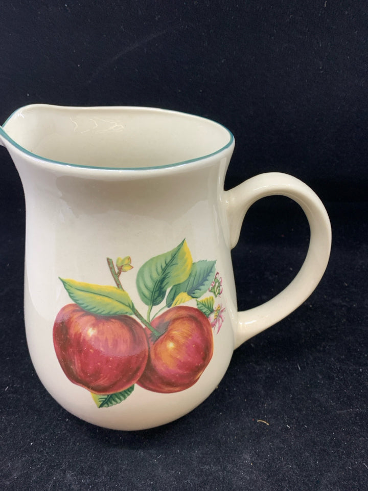 RED APPLE PATTERN PITCHER.