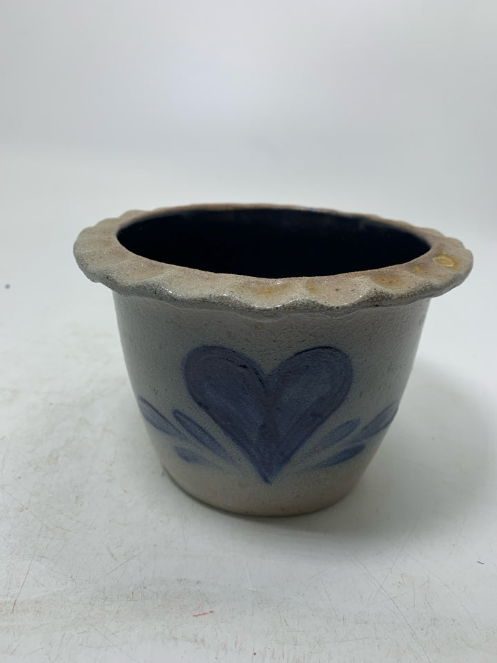 VTG COBALT BLUE HEART SMALL SALT GLAZED PLANTER 1991.