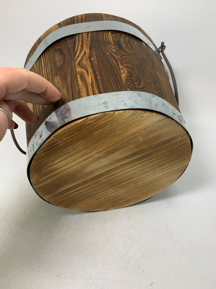 WOOD BUCKET W/ METAL BANDS/HANDLES.
