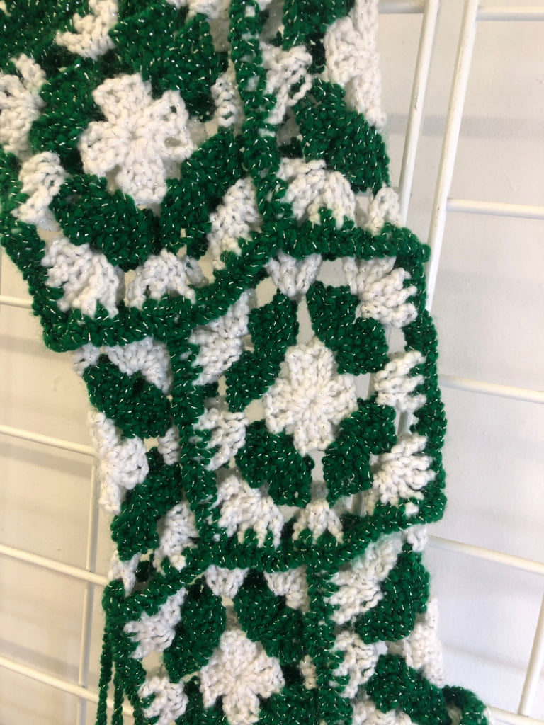 GREEN/WHITE CROCHET STOCKING.
