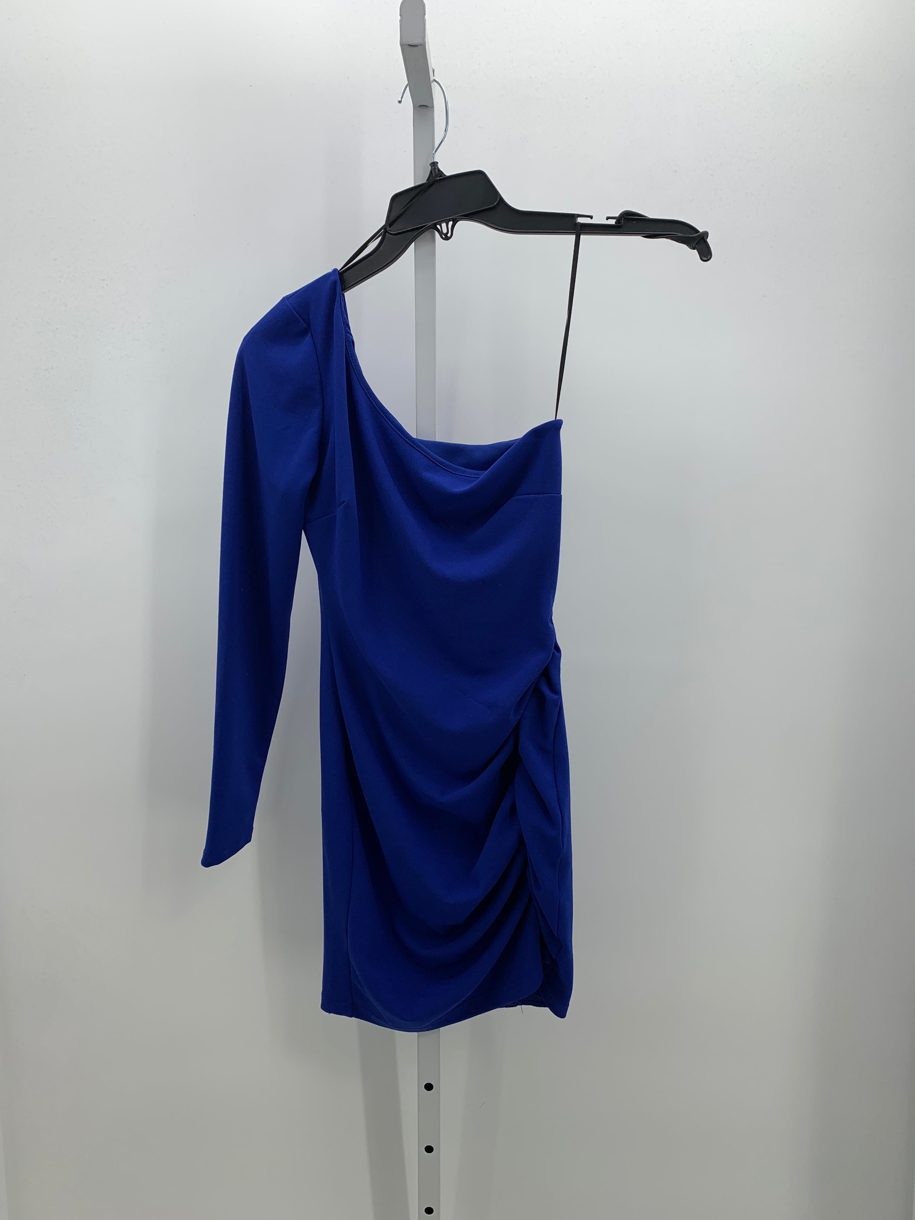 Size Small Juniors Long Sleeve Dress