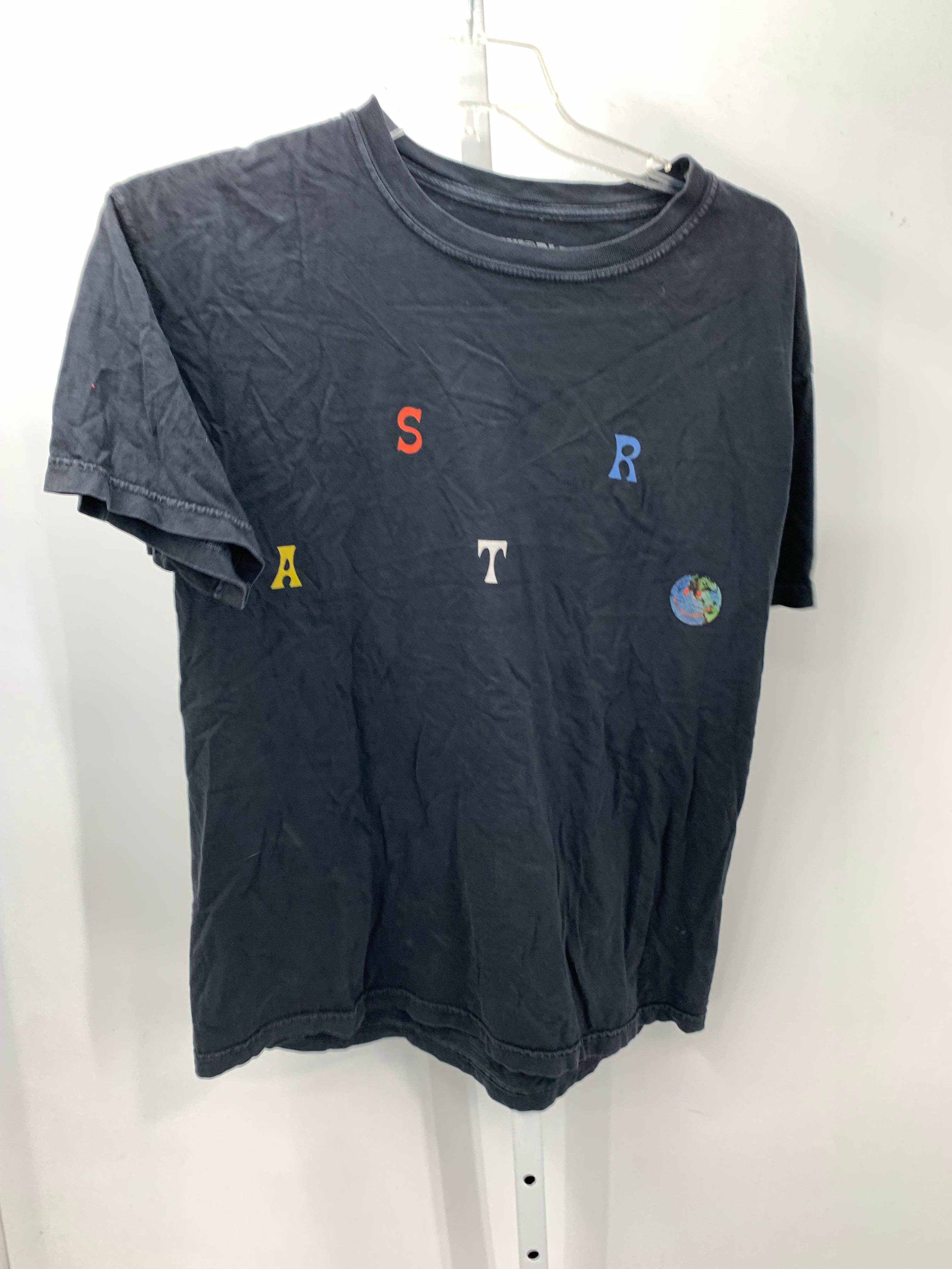 GRAPHIC KNIT TEE.