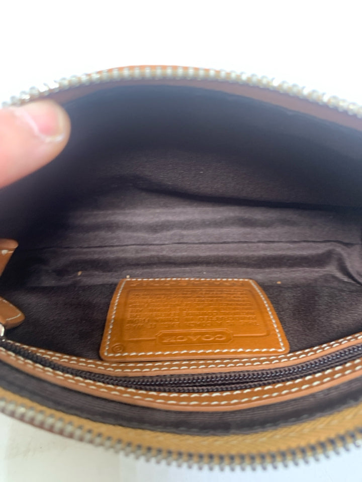 Vintage Coach 7785 Hampton Y2K Baguette Purse *Minor Exterior Wear