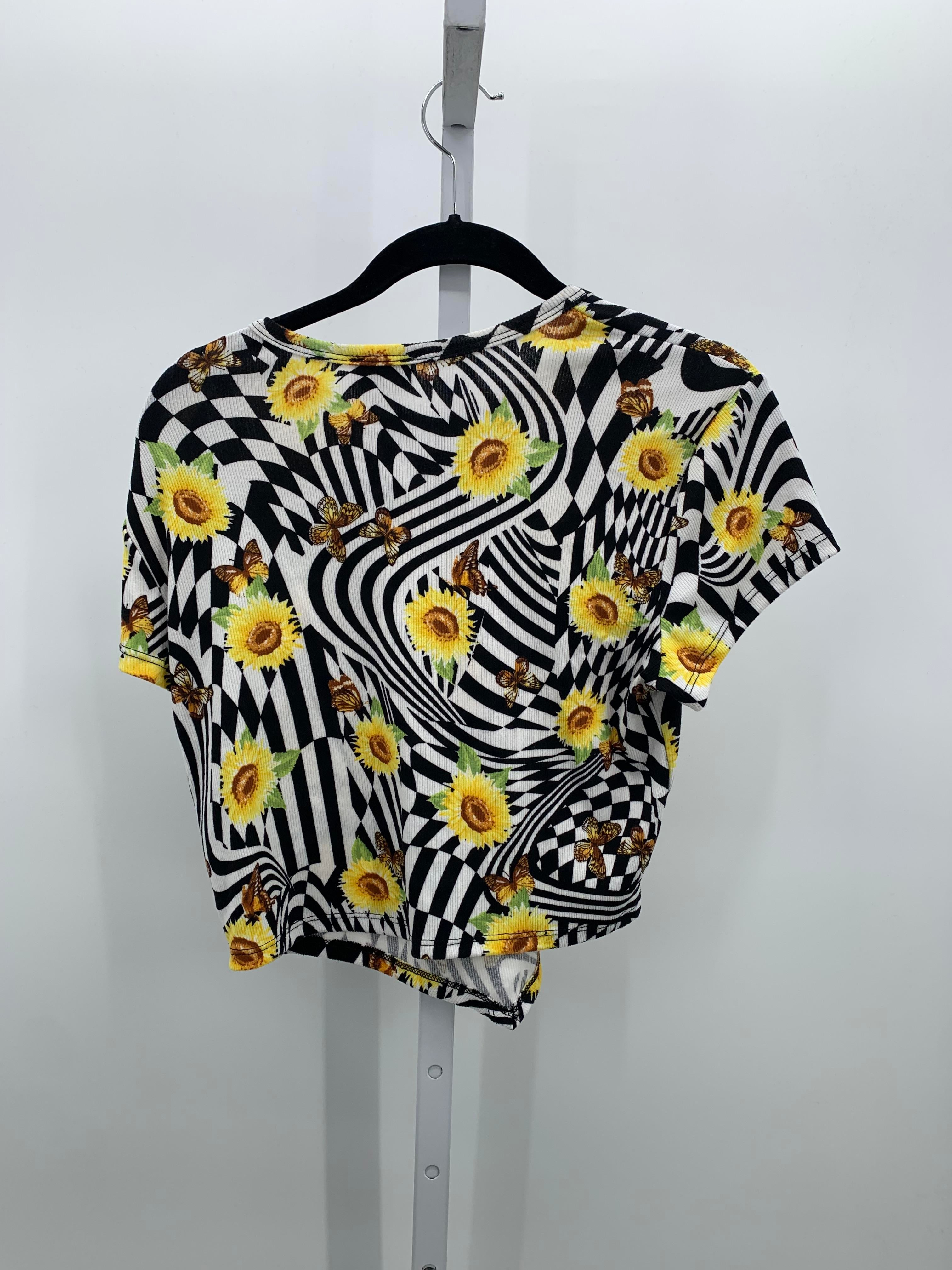 rue21 Size Large Juniors Short Sleeve Shirt