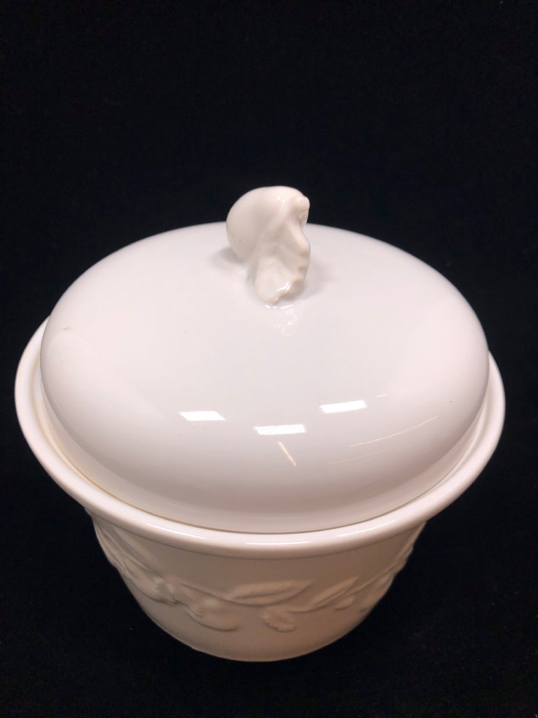 BANDWAGON CERAMIC COVERED CROCK.