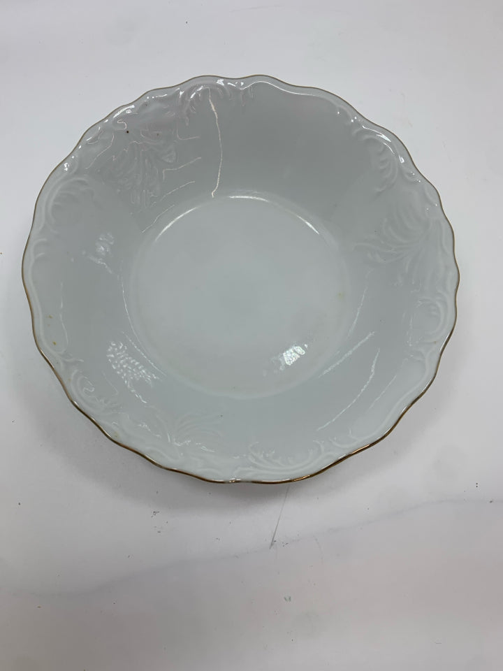 WHITE PORCELAIN BOWL W/GOLD RIM EMBOSSED LEAVES.