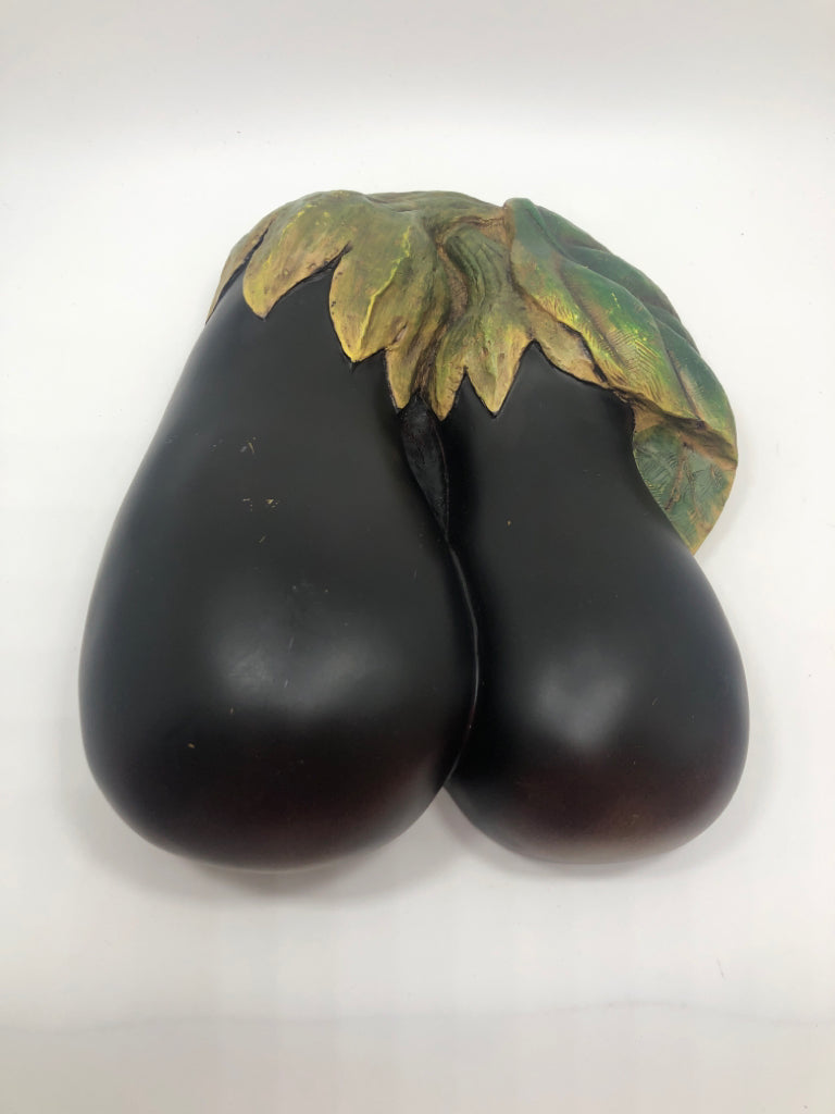 RESIN EGGPLANT WALL DECOR.