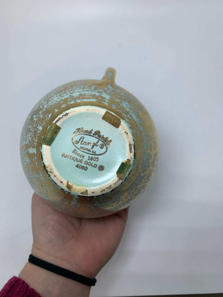 VTG ANTIQUE GOLD STANGL POTTERY PITCHER VASE.