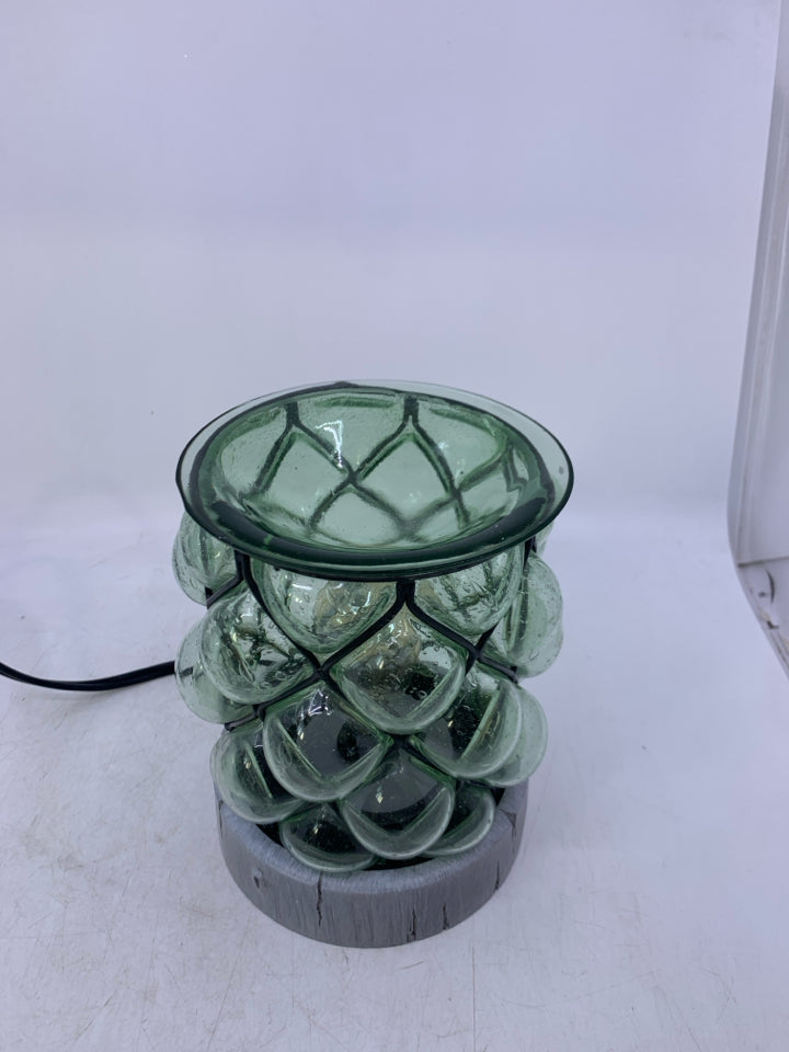 LIGHT UP LAMP WAX WARMER GREEN BUBBLE GLASS W/ METAL CAGE.