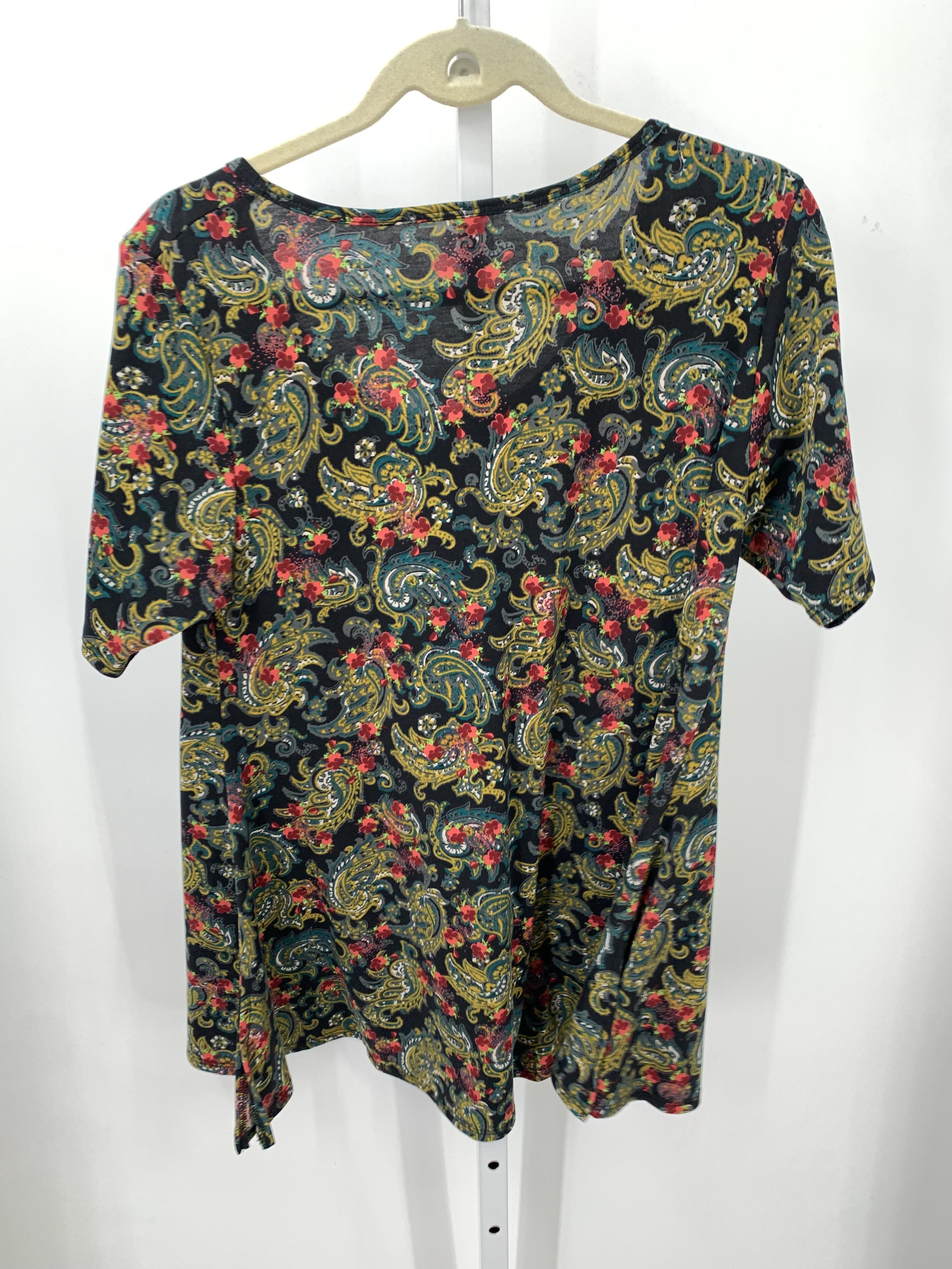 Lularoe Size Medium Misses Short Sleeve Shirt