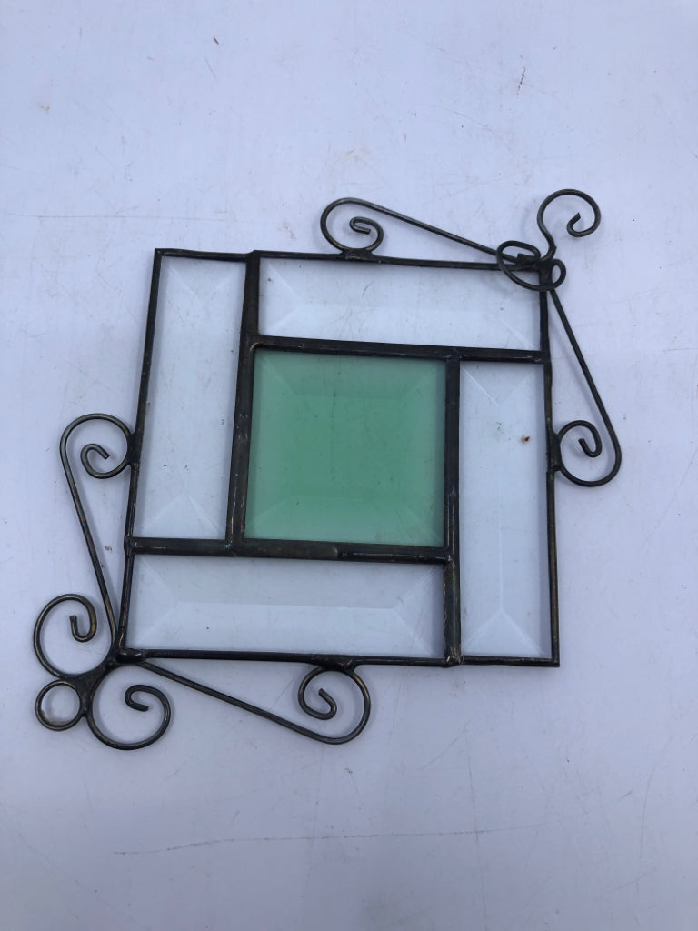 GREEN GLASS SUN CATCHER.