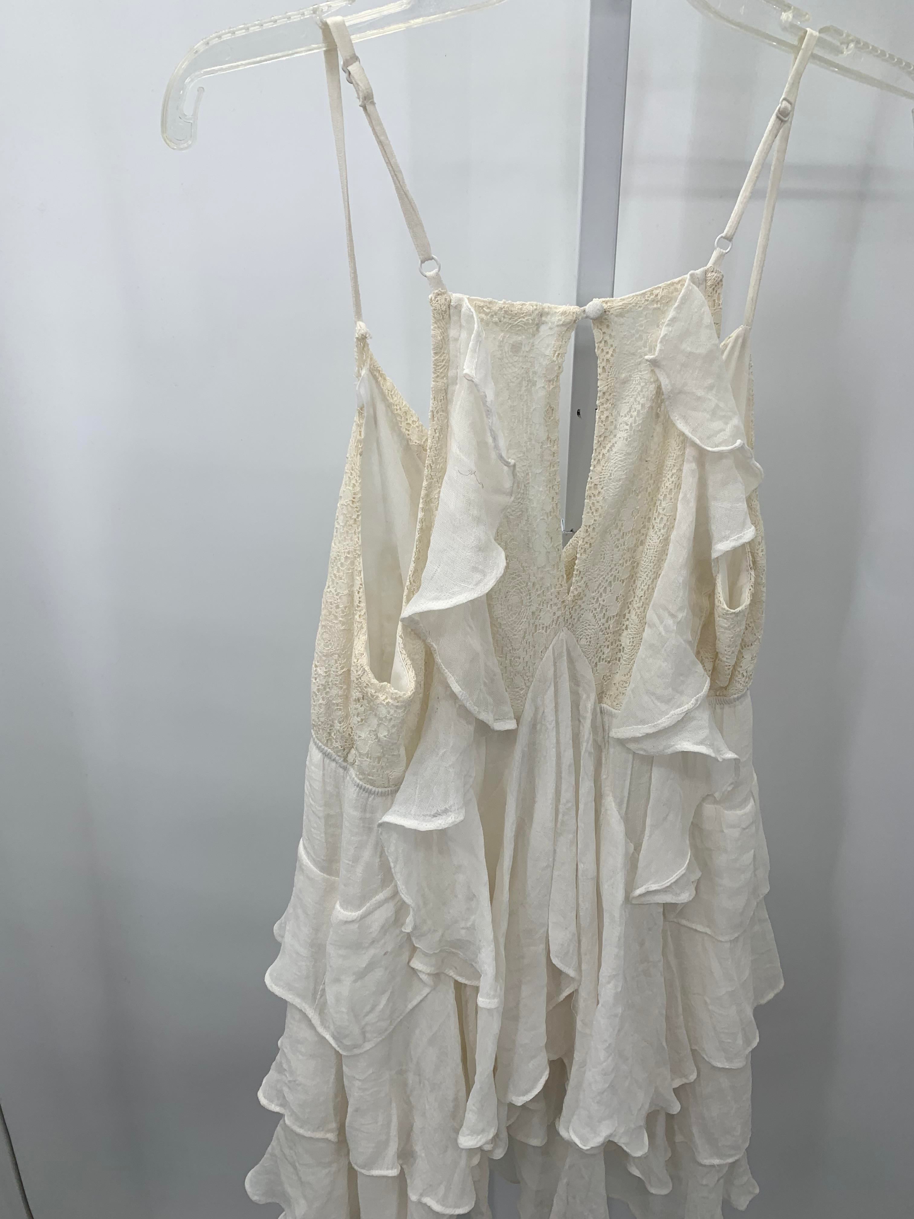 Size Small Juniors Sleeveless Dress