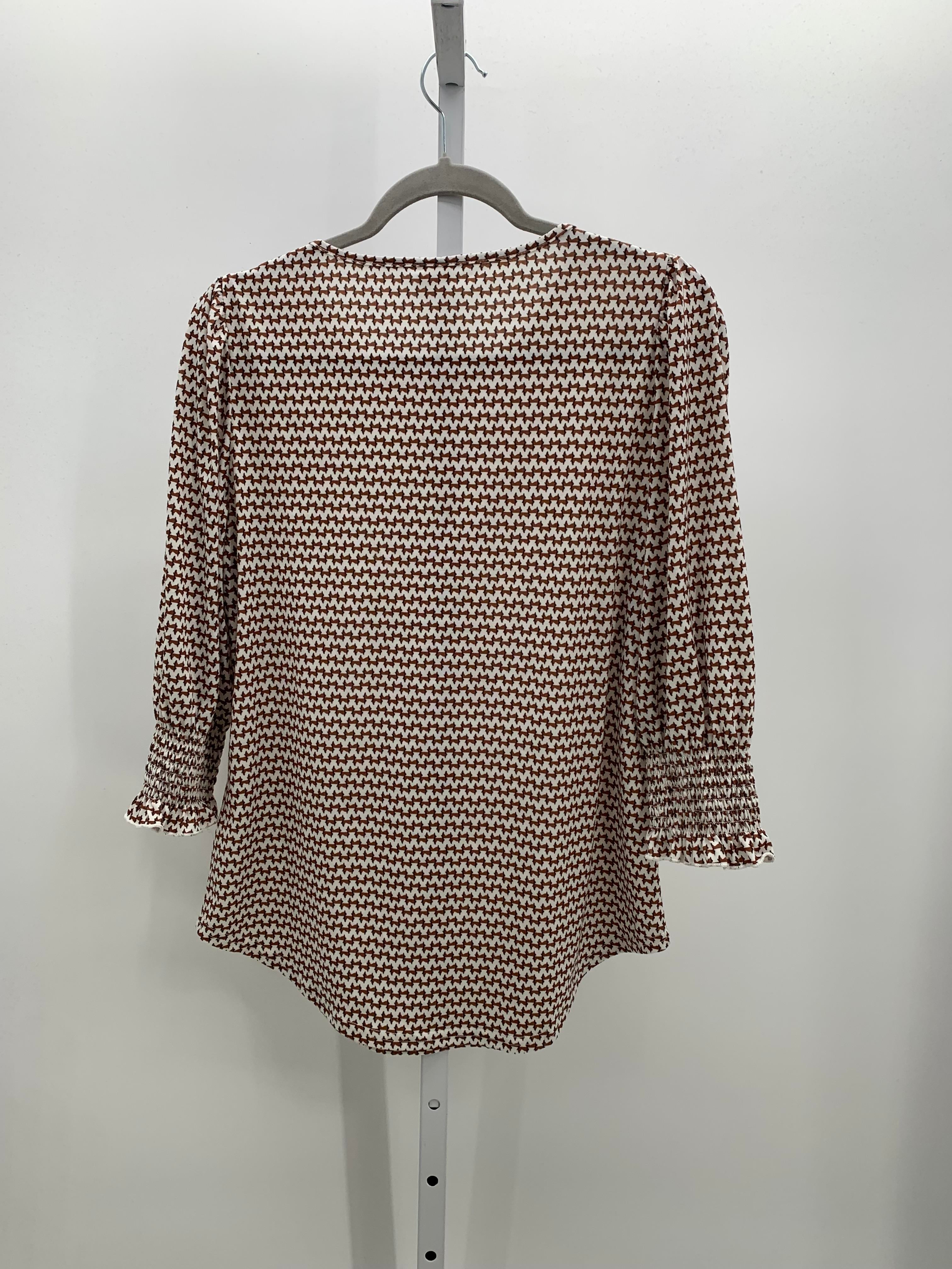 Size Medium Misses 3/4 Sleeve Shirt