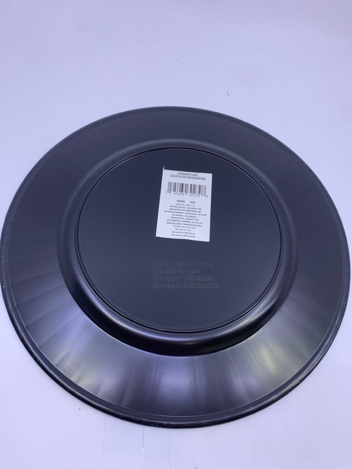 8 LIGHT BLUE DISTRESSED PLASTIC CHARGER PLATES.