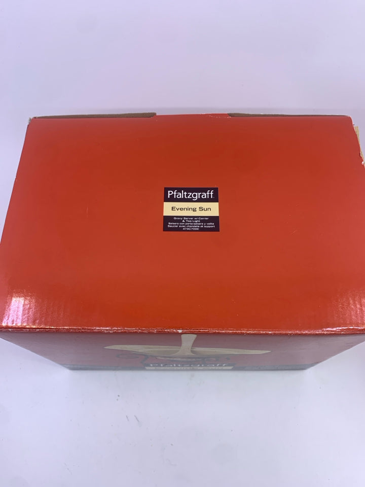 NI PFALTZGRAFF GRAVY SERVER WITH WARMER.