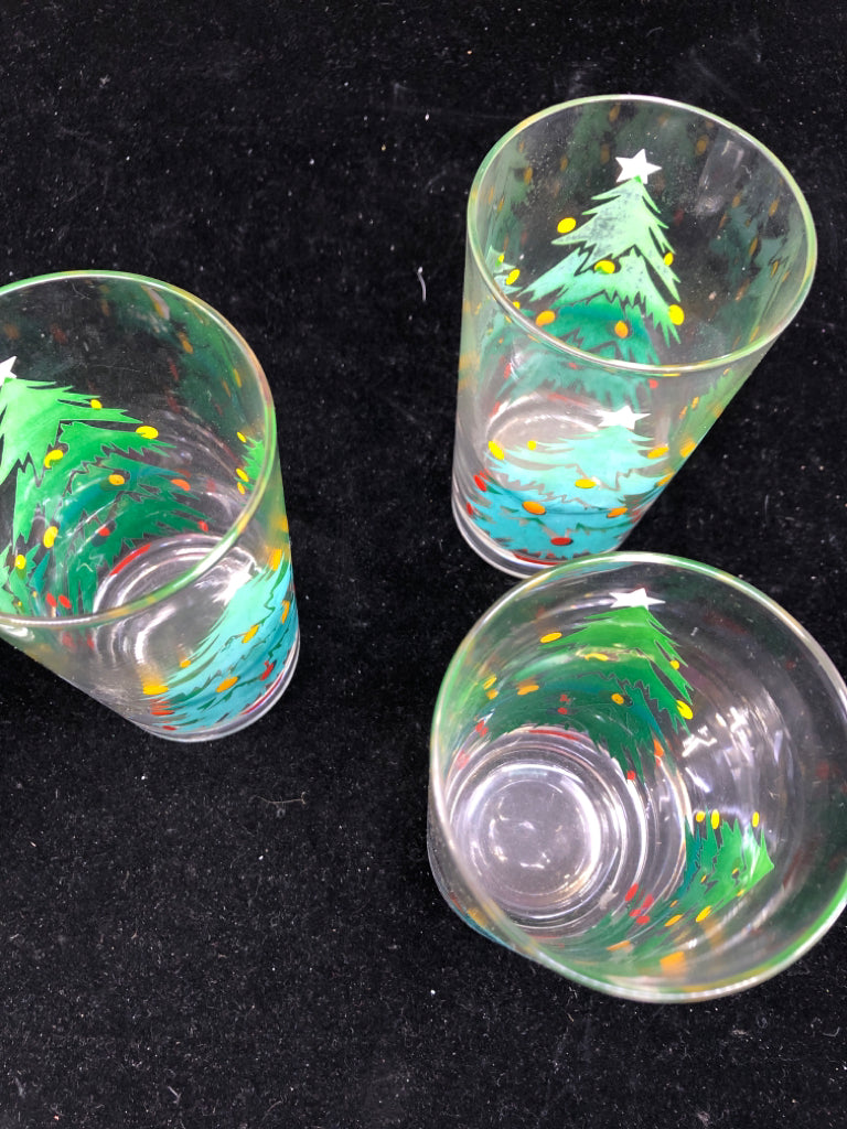 4 VTG CHRISTMAS TREE GLASSES.