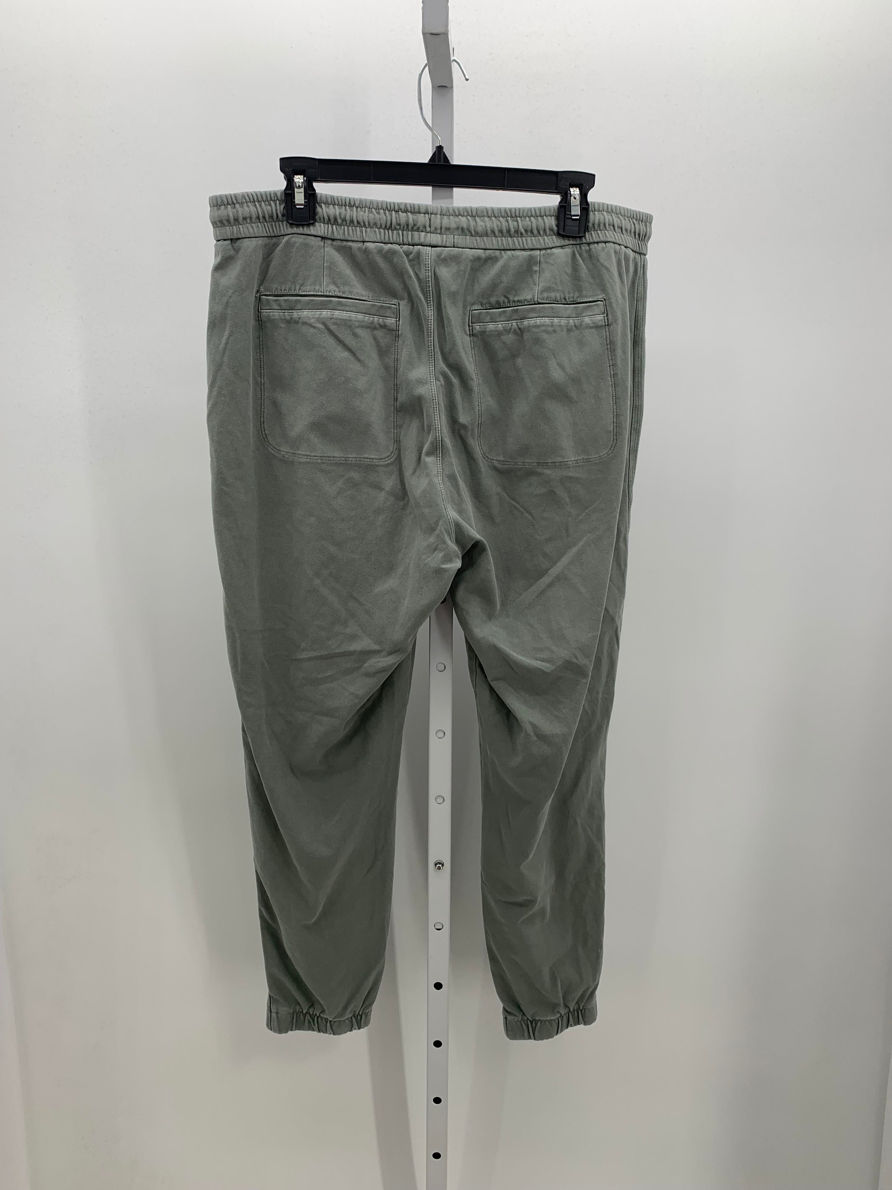 Athleta Size 16 Misses Pants