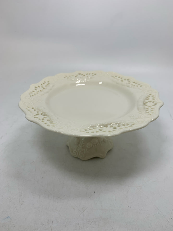DETAILED PIERCED SMALL CAKE STAND.