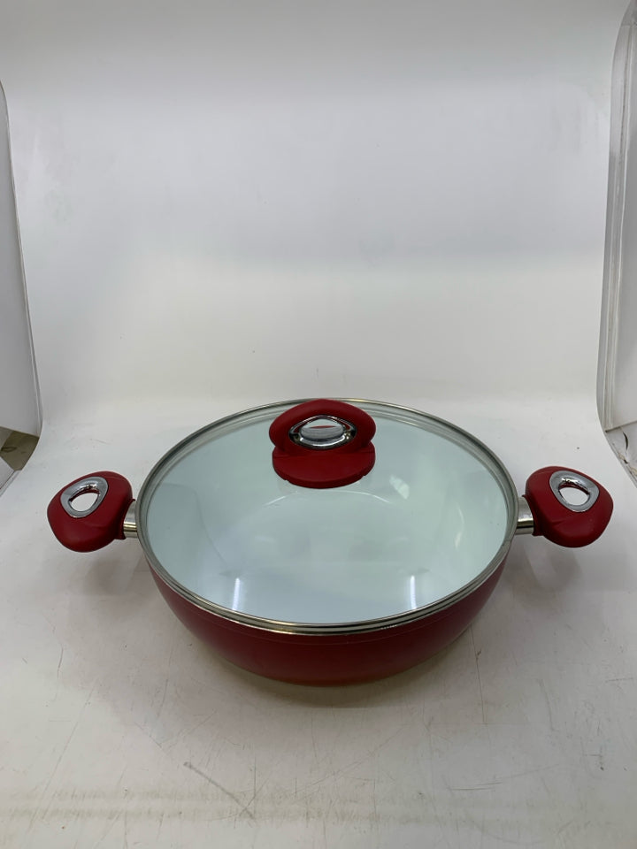 RED STOCK POT AETERNUM W/ LID.