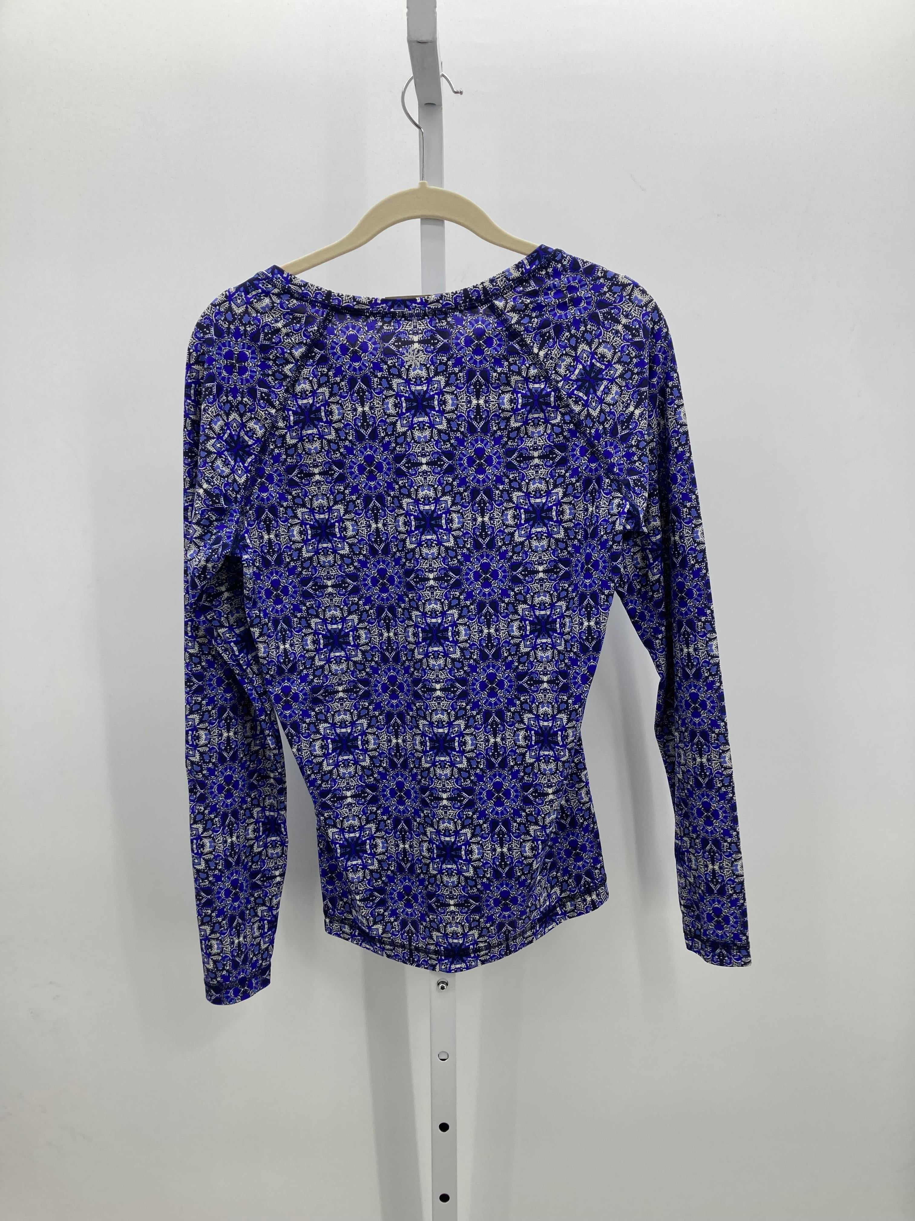 Athleta Size Medium Misses Long Sleeve Shirt