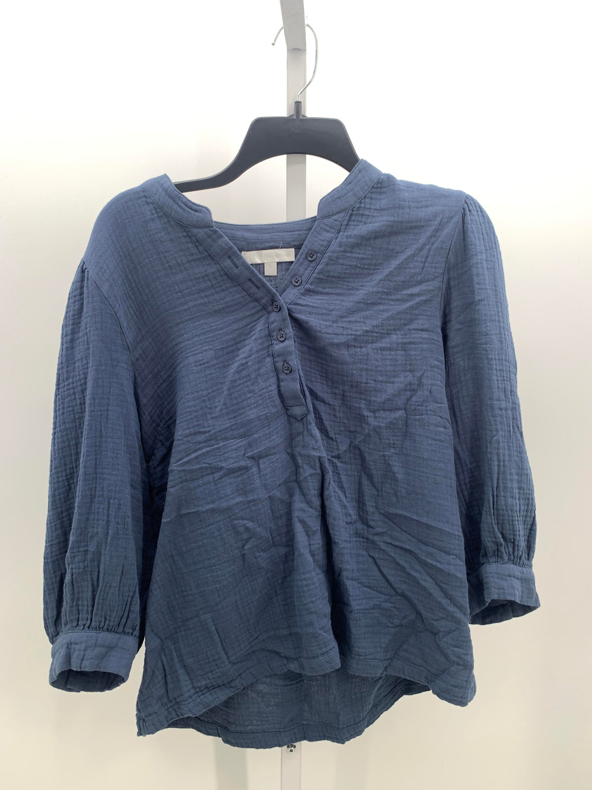 Design History Size Large Misses 3/4 Sleeve Shirt