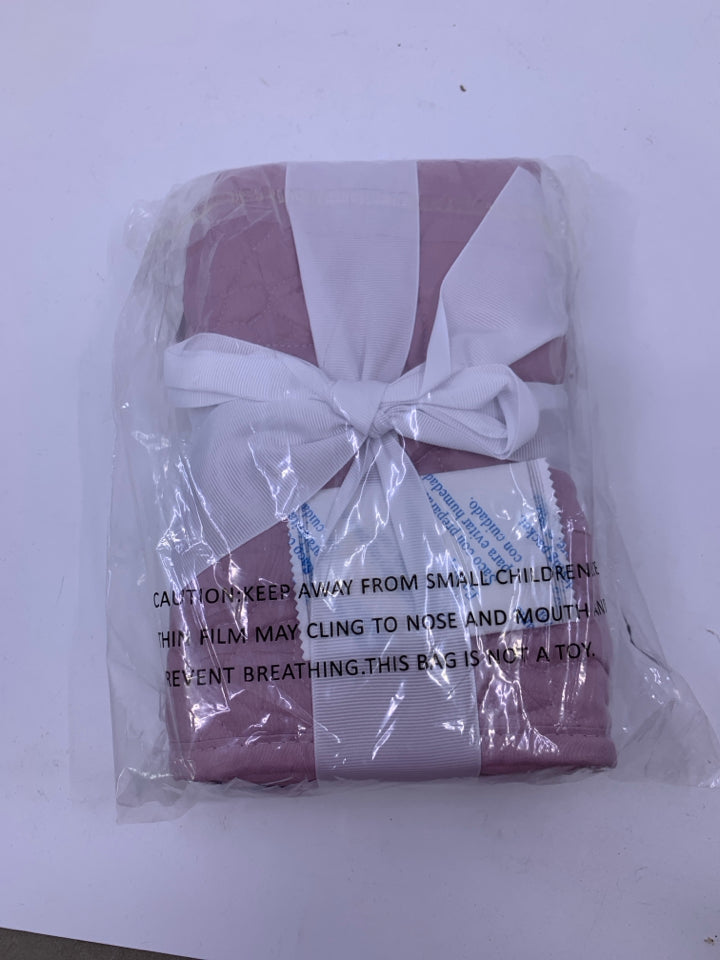 NIP LIGHT PURPLE SOPHIA QUILT PILLOW SHAM.