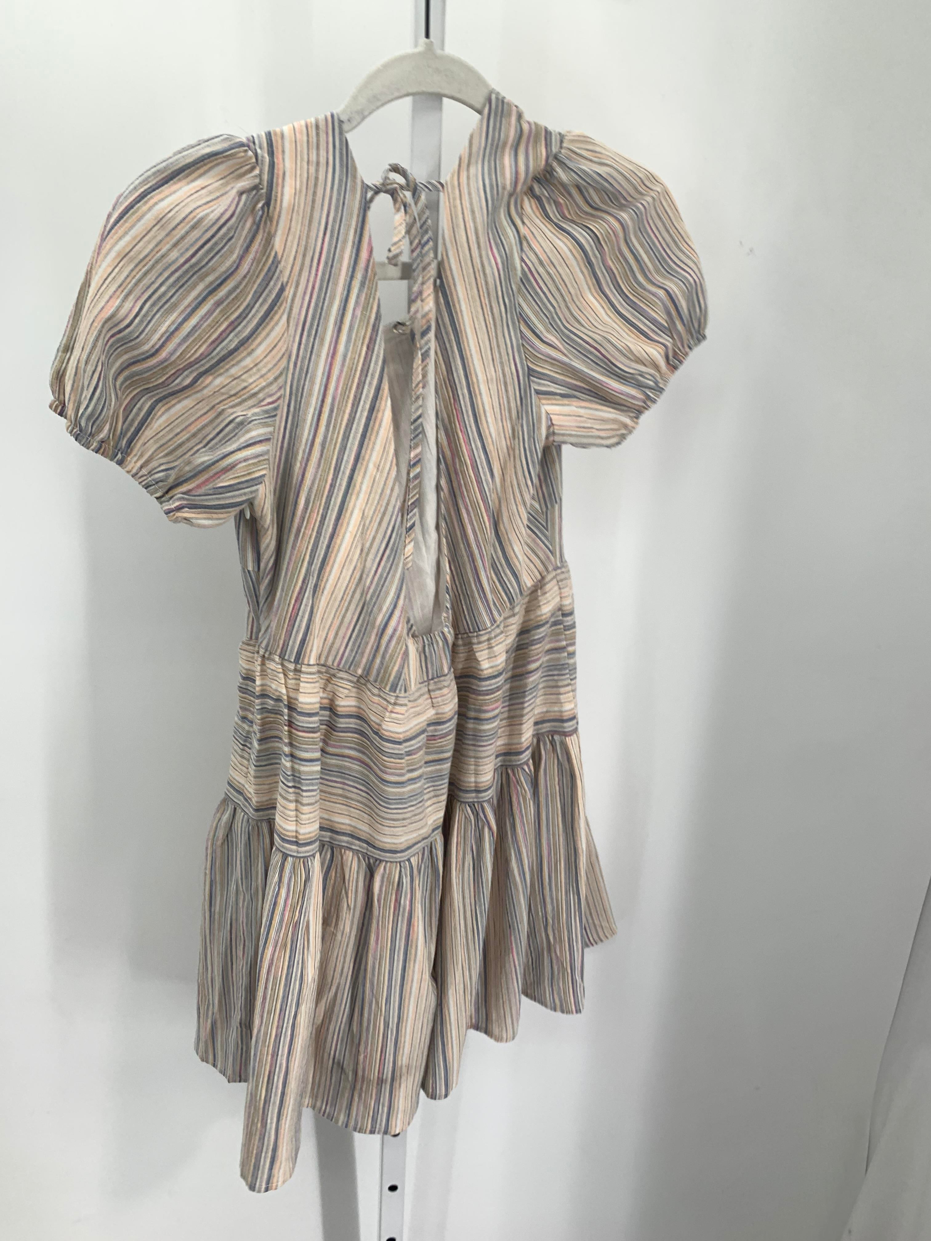 Size Medium Juniors Short Sleeve Dress