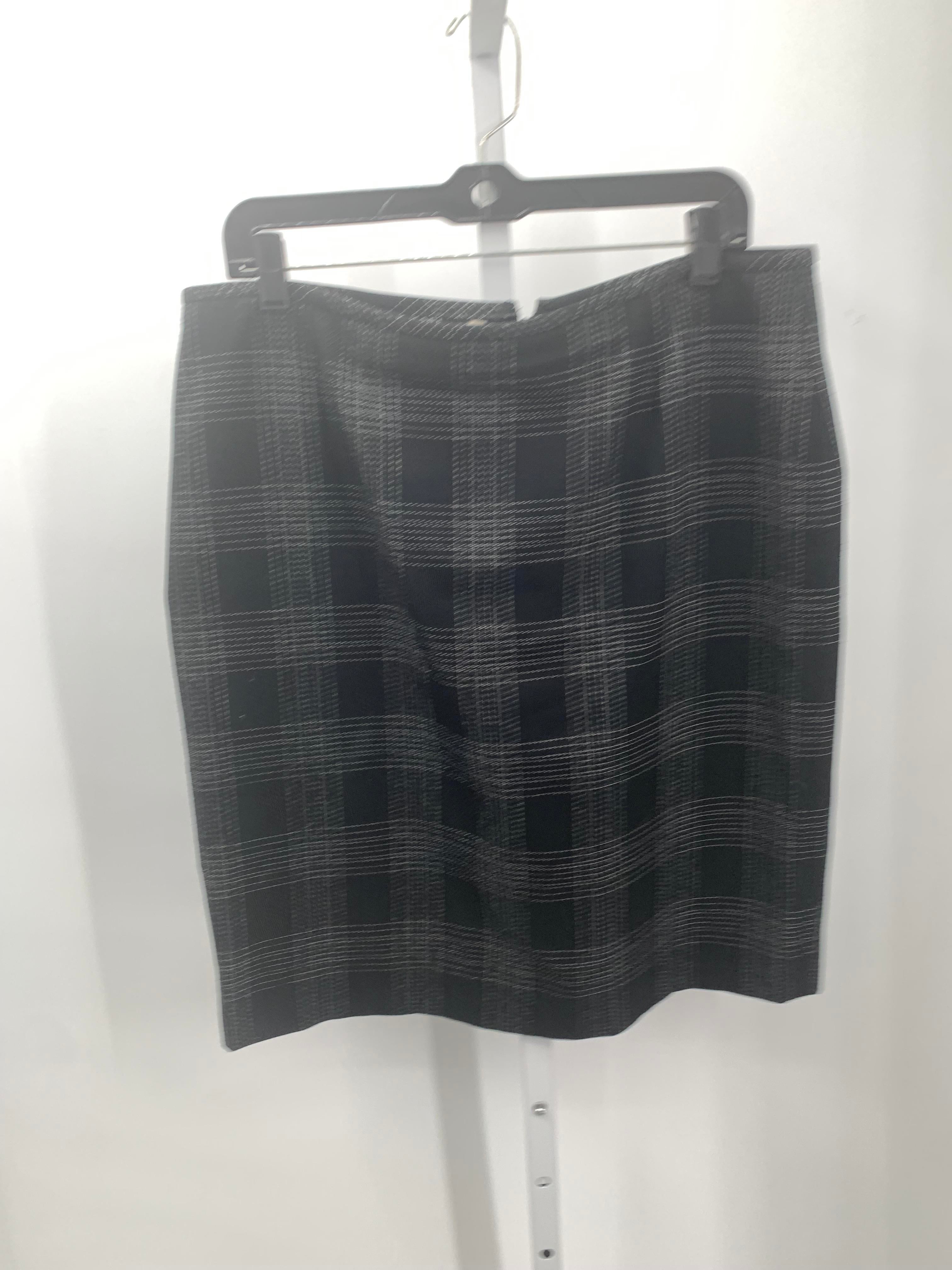Tahari Size 12 Misses Skirt