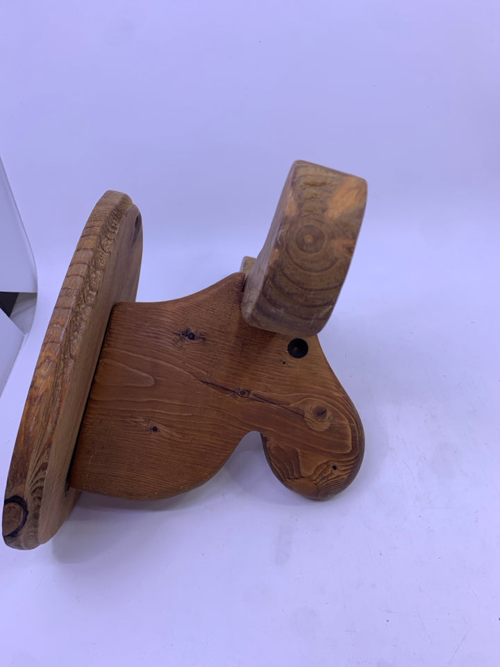 WOOD MOOSE WALL HANGING.