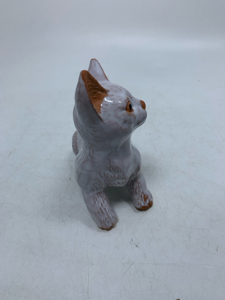TERRA COTTA WHITE GLAZED CAT.