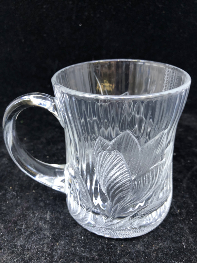 4 ARCOROC ETCHED TULIP GLASS MUG.