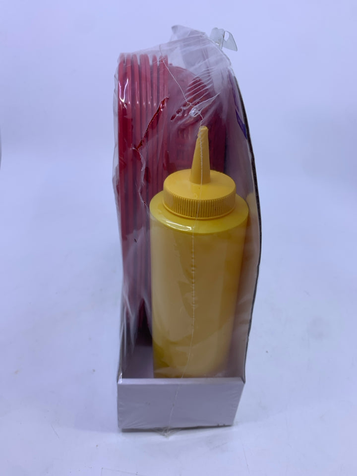 NIP BBQ SERVING SET.