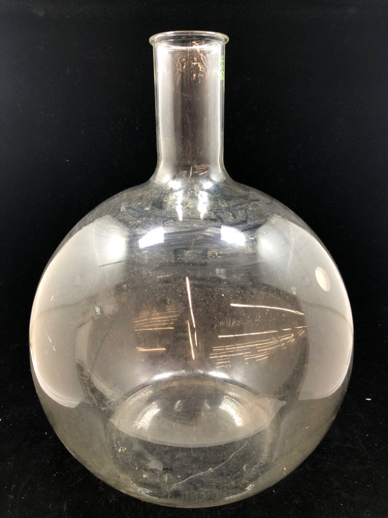 LG VTG CLEAR GLASS PYREX FLASK/VASE.