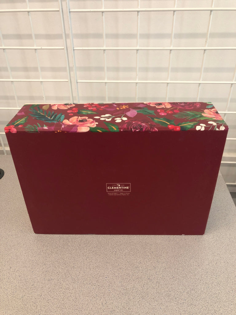 MERRY CHRISTMAS FLORAL CARDBOARD STORAGE BOX.