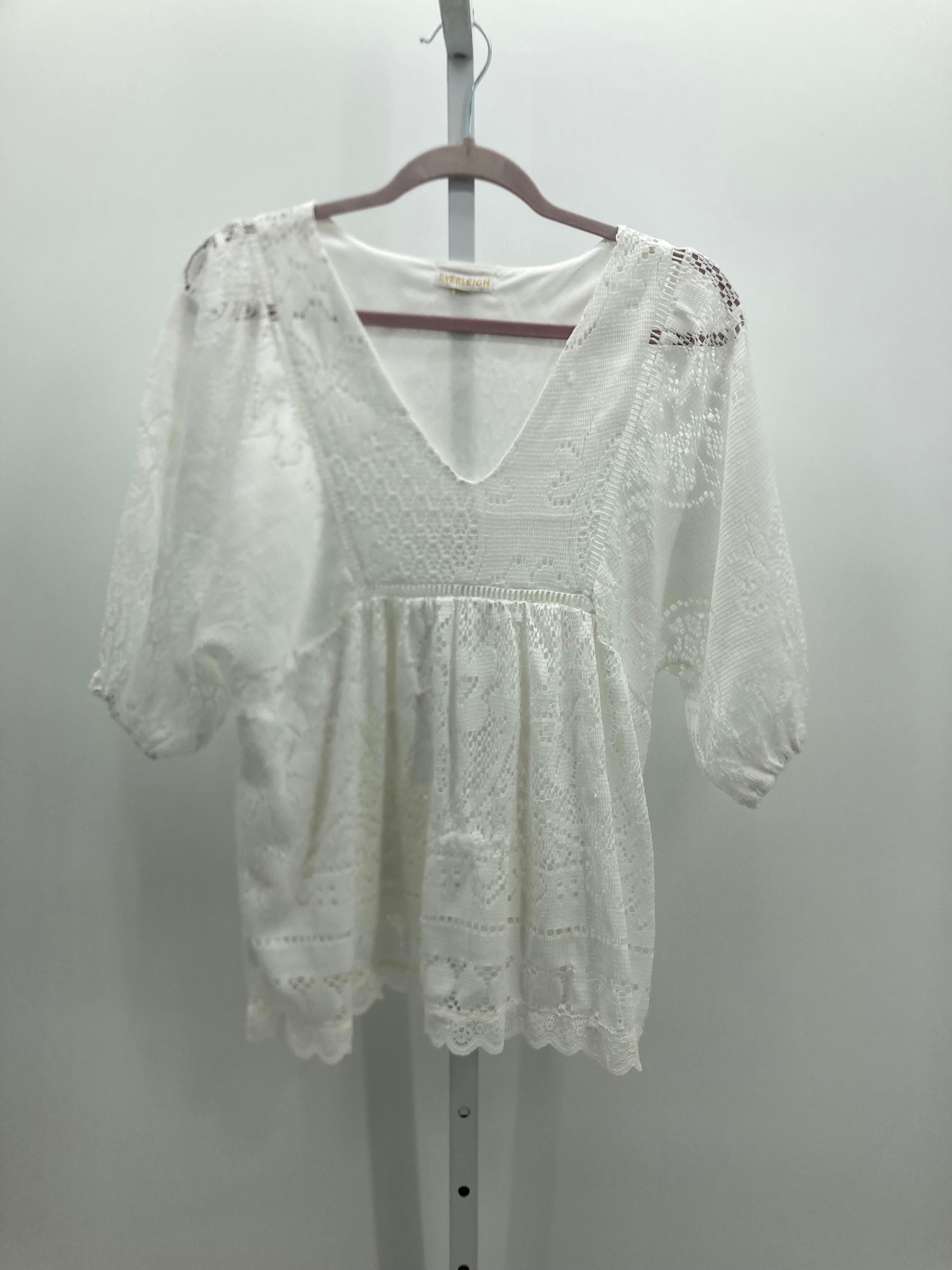 Everleigh Size Large Misses Short Sleeve Shirt