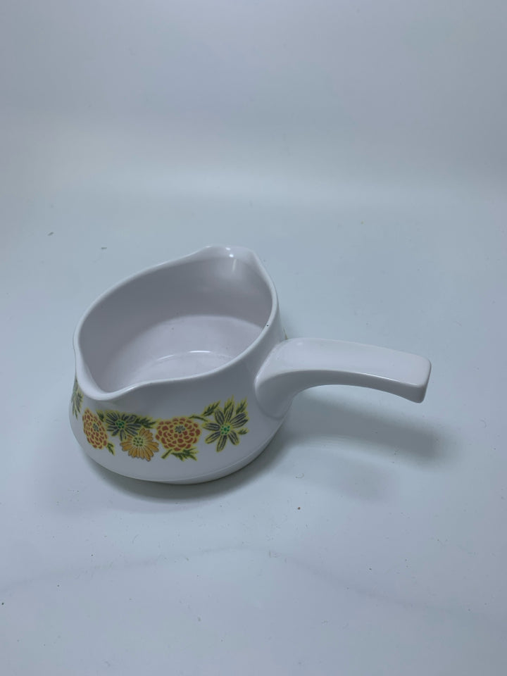 VTG PROGRESSION SUNNY SIDE FLORAL DOUBLE SPOUT GRAVY BOAT.