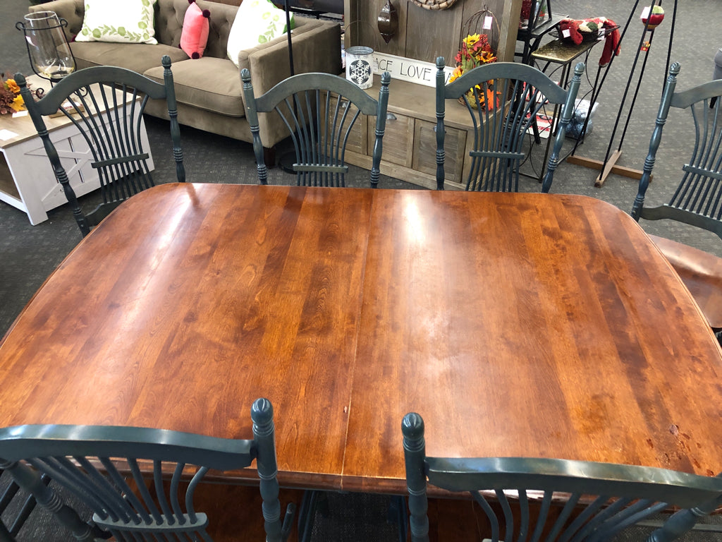 WOOD & SLATE BLUE TABLE W/8 CHAIRS & 2 LEAVES INSIDE.