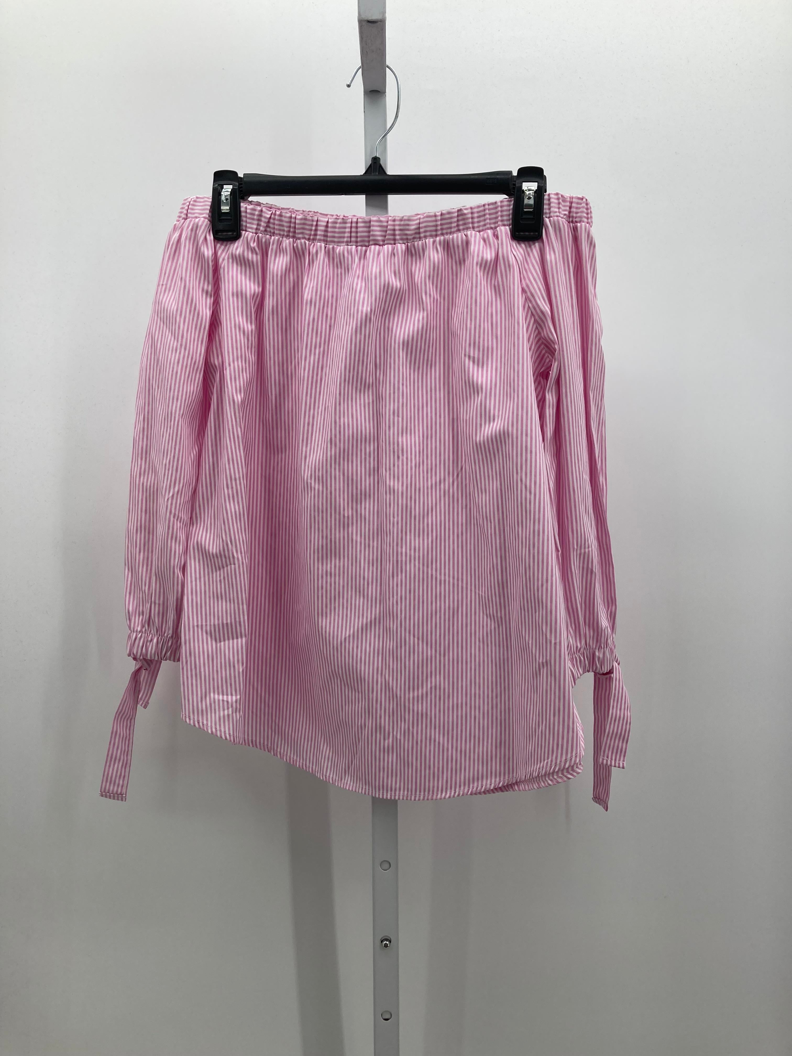Size Small Misses 3/4 Sleeve Shirt