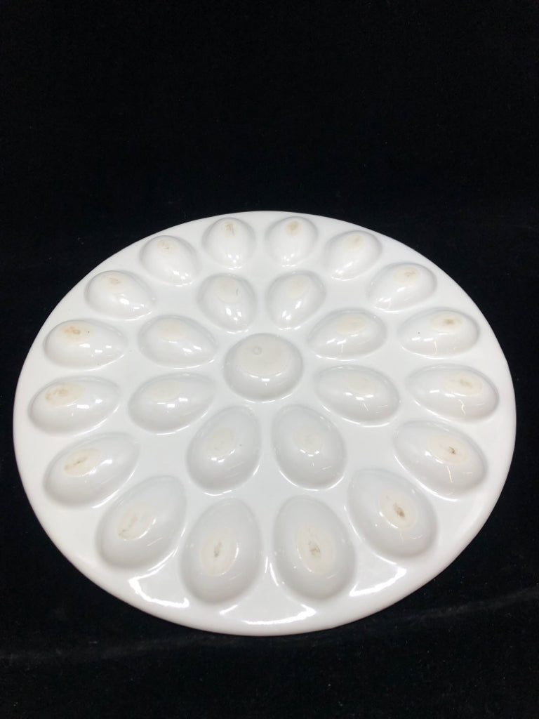WHITE CERAMIC EGG PLATTER.