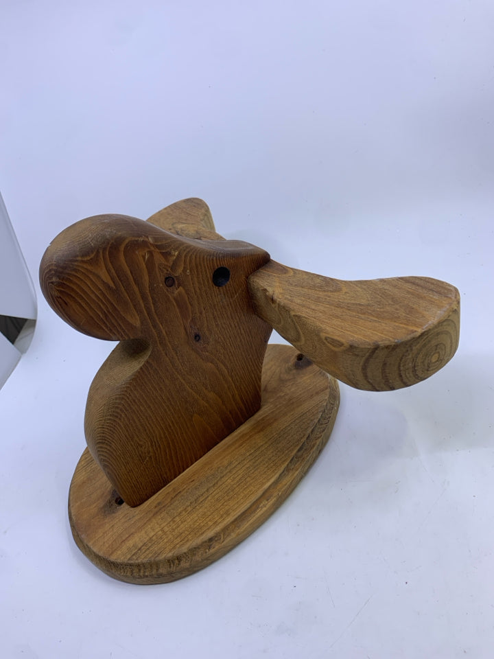 WOOD MOOSE WALL HANGING.