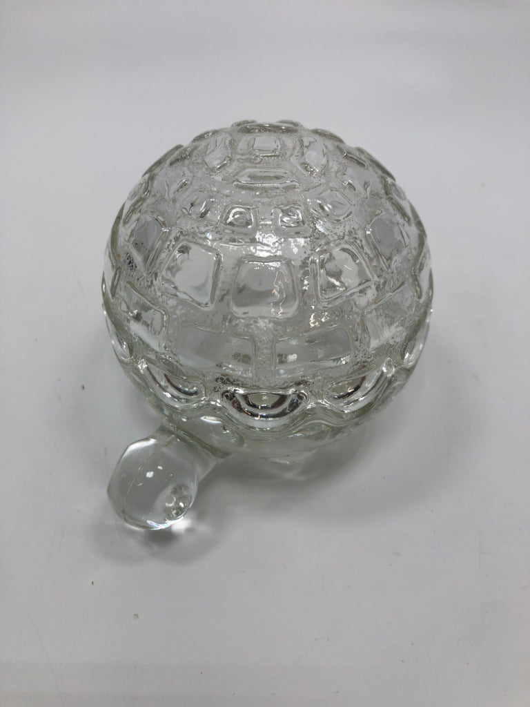 CLEAR GLASS TURTLE DISH W/LID.