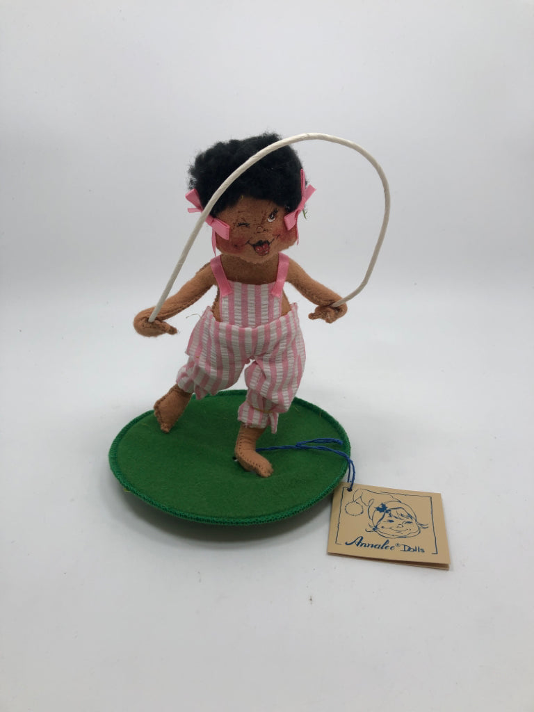 ANNALEE GIRL JUMPING ROPE.