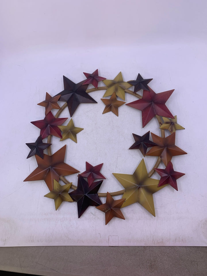 ASSORTED METAL STAR WREATH.
