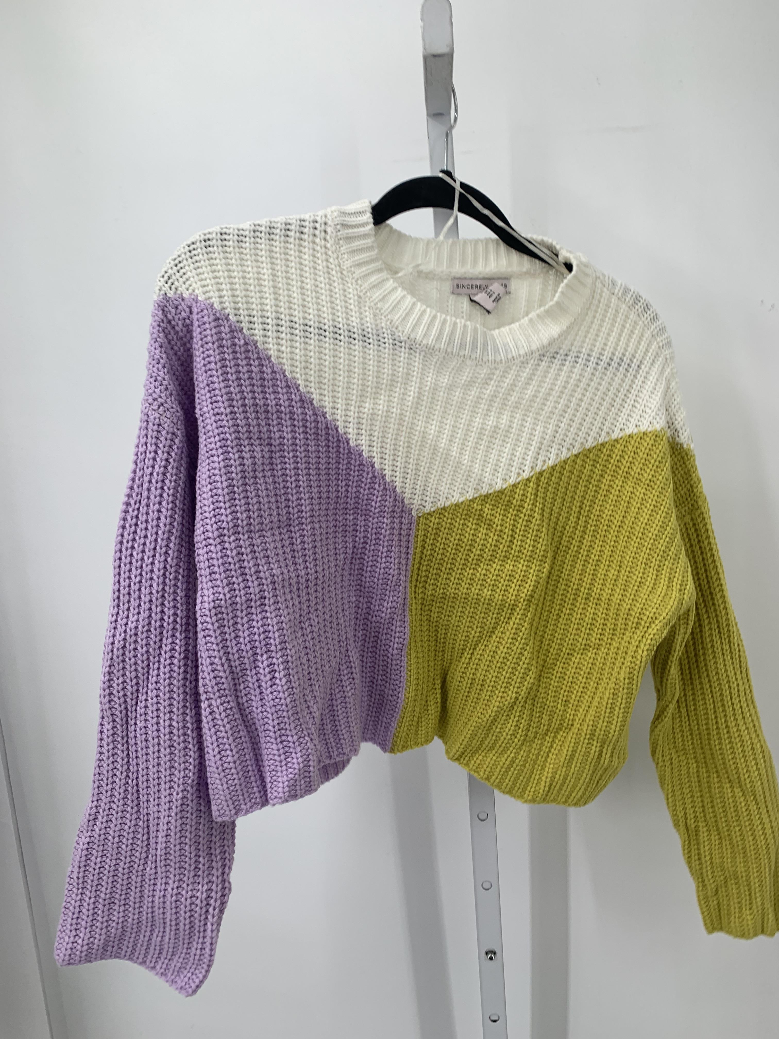 Size Small Juniors Long Sleeve Sweater