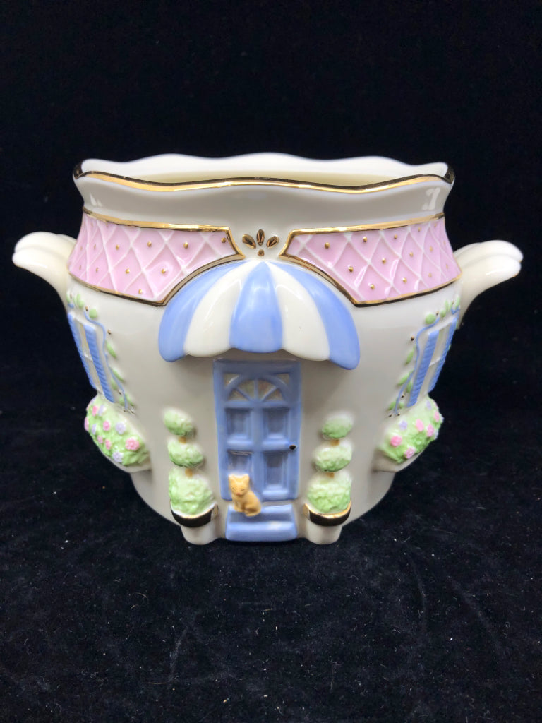 2002 LENOX GOLD CLUB GARDEN CACHE POT.