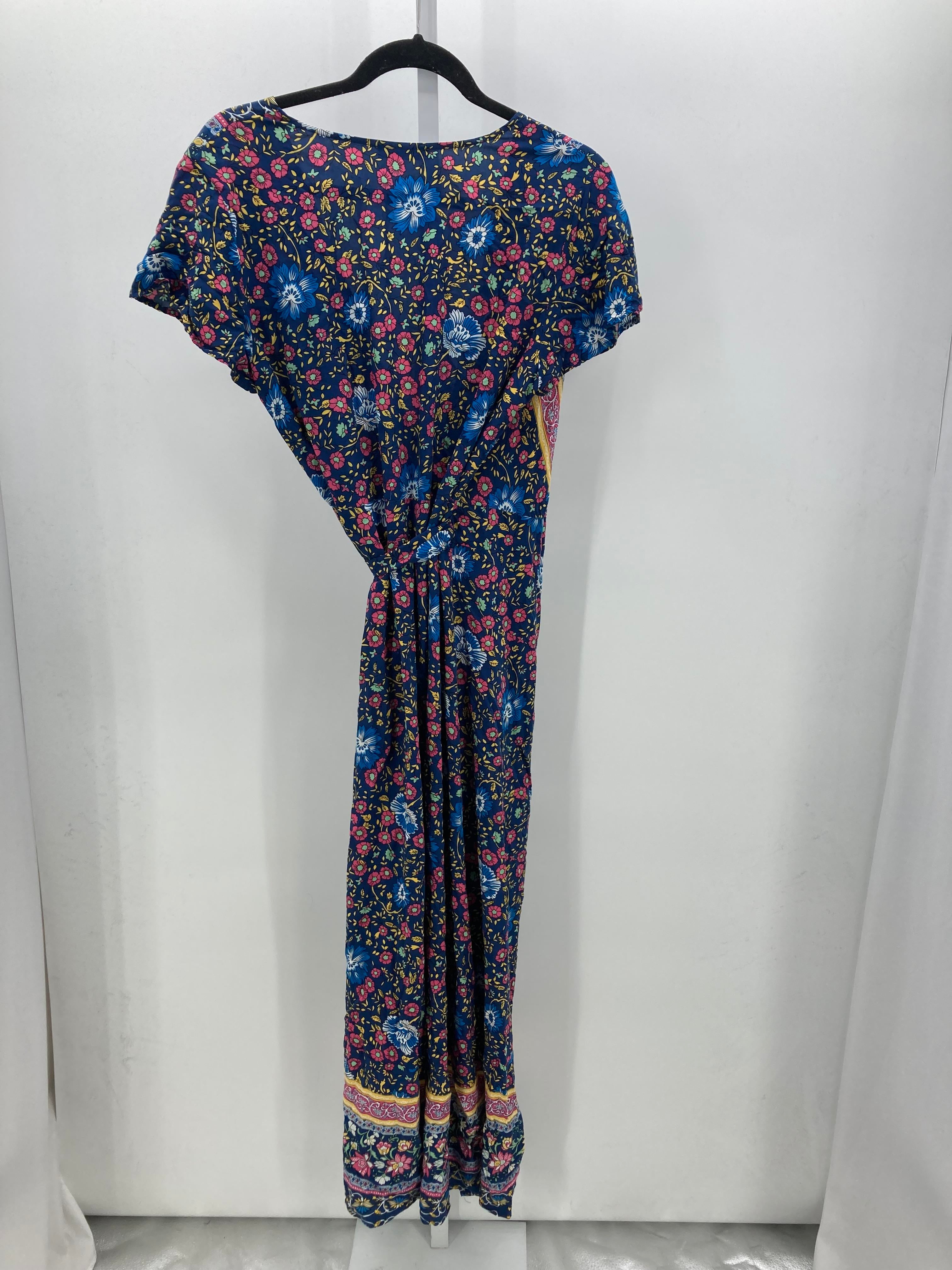 Size Large Misses Short Sleeve Dress