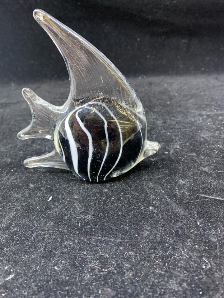 SMALL GLASS FISH BLACK/WHITE/CLEAR.